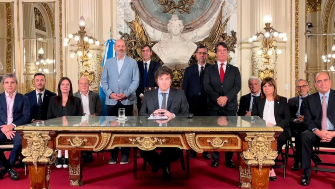 Entró en vigencia el DNU de desregulación económica Entró en vigencia el DNU de desregulación económica