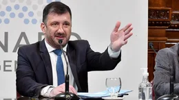 Kueider citó los dichos de Milei para solicitar que declaren inválida su expulsión del Senado