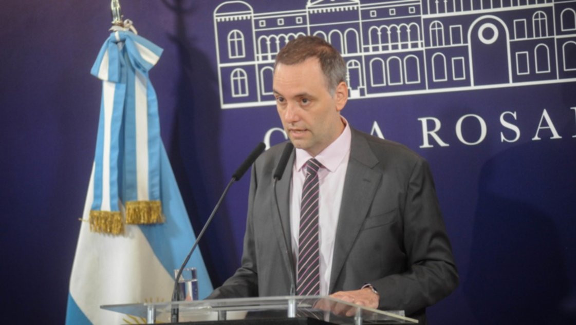 Tras el pedido de austeridad de Milei, Adorni explicó los motivos de sus vacaciones en el exterior Tras el pedido de austeridad de Milei, Adorni explicó los motivos de sus vacaciones en el exterior