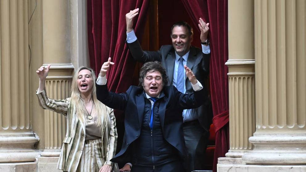 Con la presencia de Milei y en medio de un clima de tensión, juraron los nuevos diputados en el Congreso