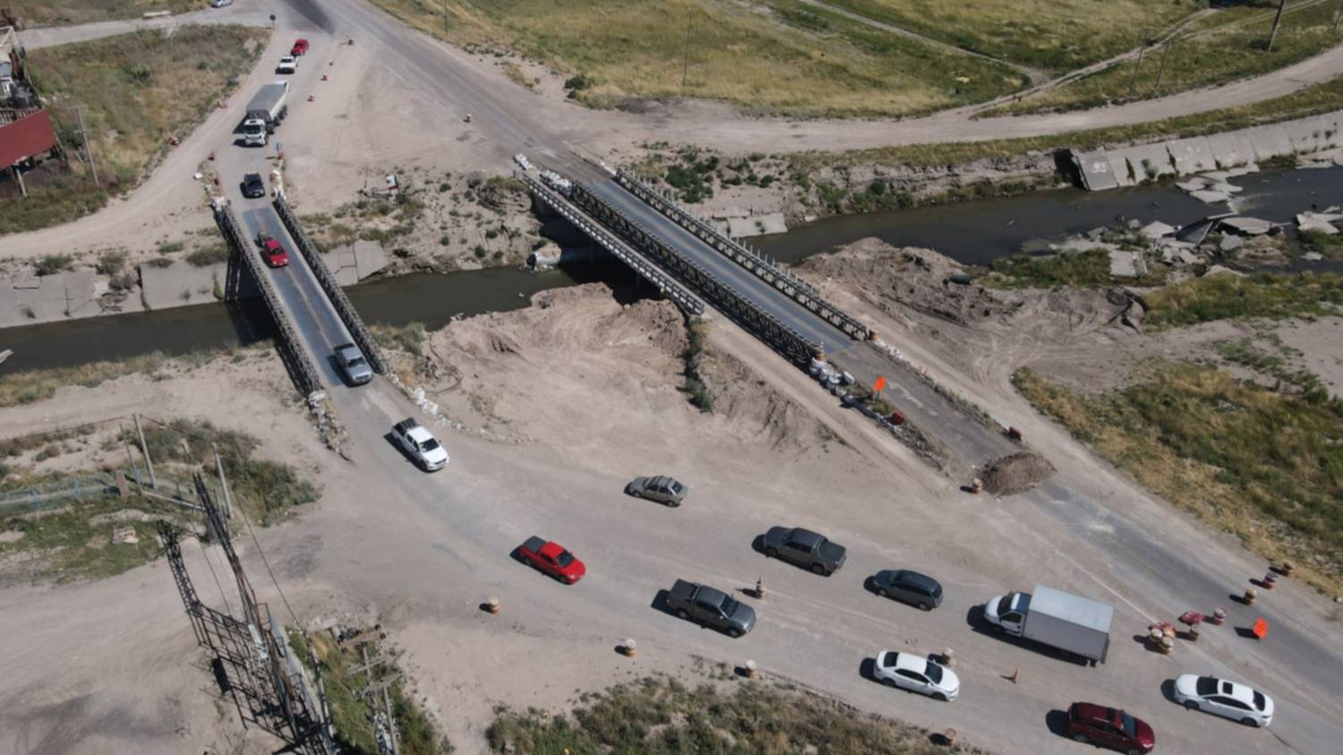 Sin banderilleros y con largas colas: cómo es transitar por la ruta 3 tras la clausura de uno de los puentes