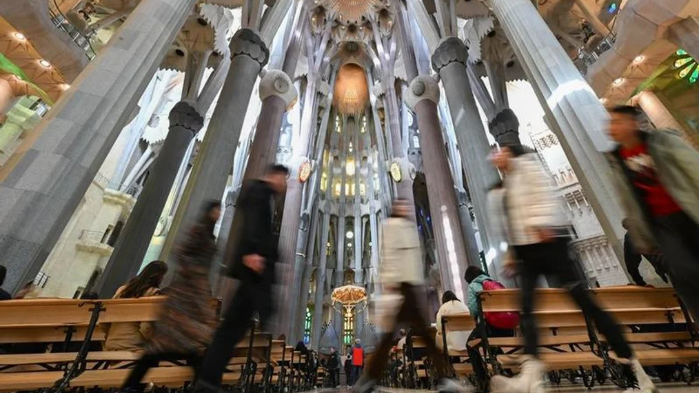 Ola de turistas chinos en el invierno español: gasto récord y vuelos duplicados