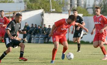 Huracán-Liniers: el que gana va con Bella Vista, el que pierde se despide hasta 2026