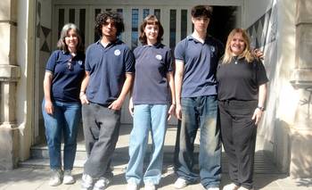 Alumnos bahienses avanzan en un concurso con un prototipo innovador para el dique