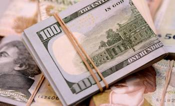 El dólar oficial volvió a bajar en Bahía, ante el optimismo por la vuelta a los mercados de deuda