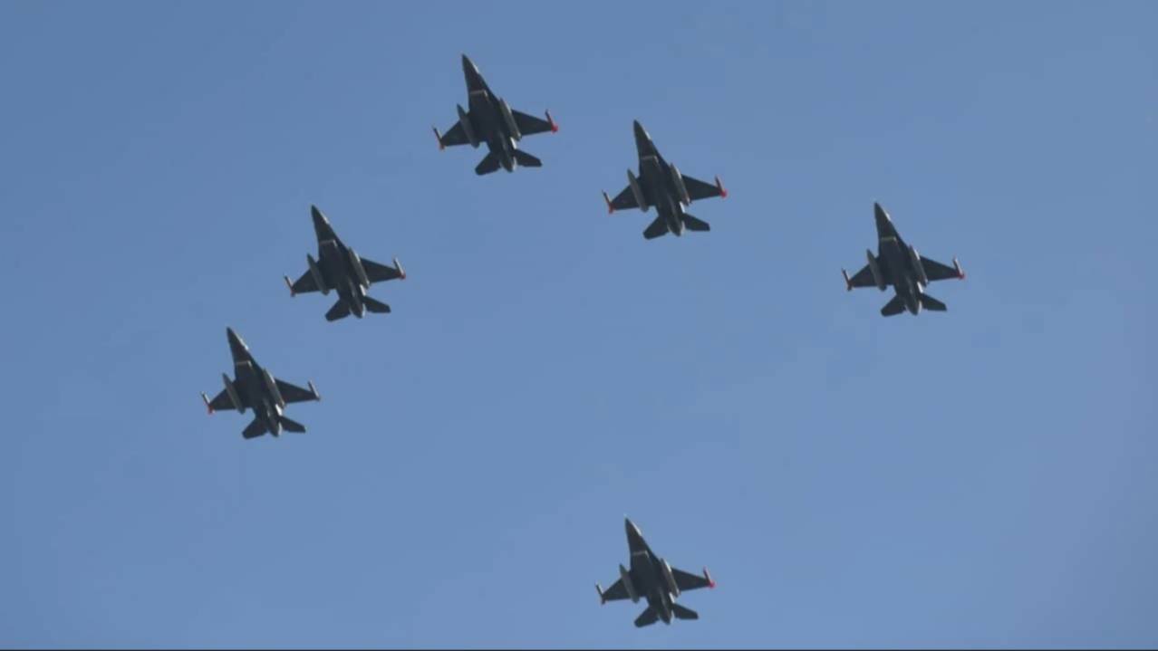 Los primeros F-16 comprados a Dinamarca pasaron por Buenos Aires