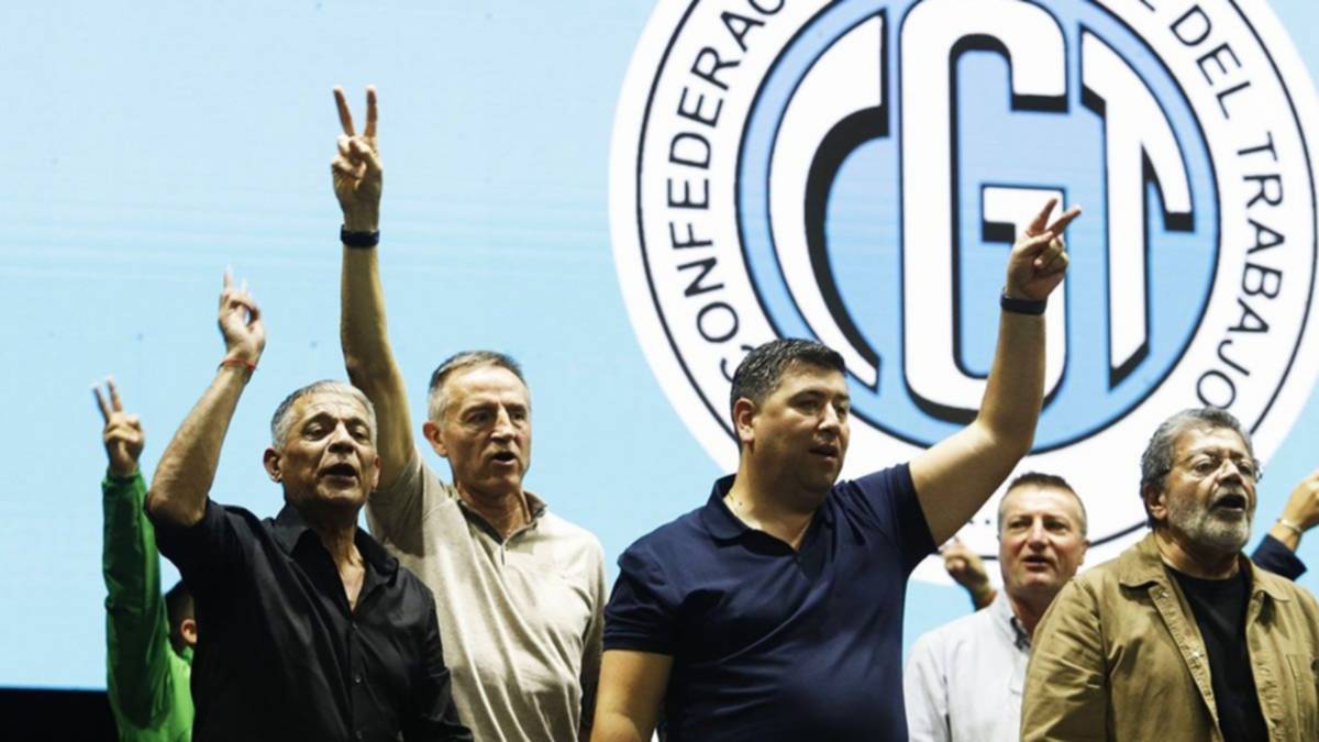 Gesto del Gobierno a la CGT: la reforma laboral no modificará las cuotas solidarias