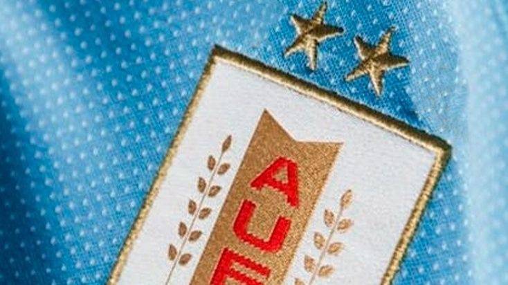 ¿Le quitan dos estrellas a Uruguay de su camiseta de fútbol?