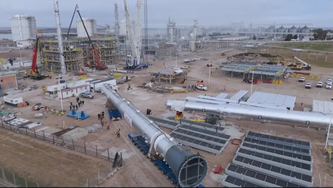 Bahía se consolida como polo energético: Mega avanza con su ampliación