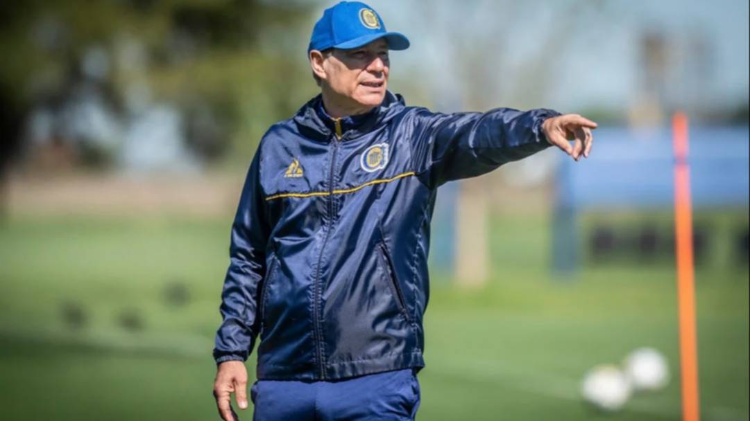 Sorpresivo: Ariel Holan se fue de Rosario Central