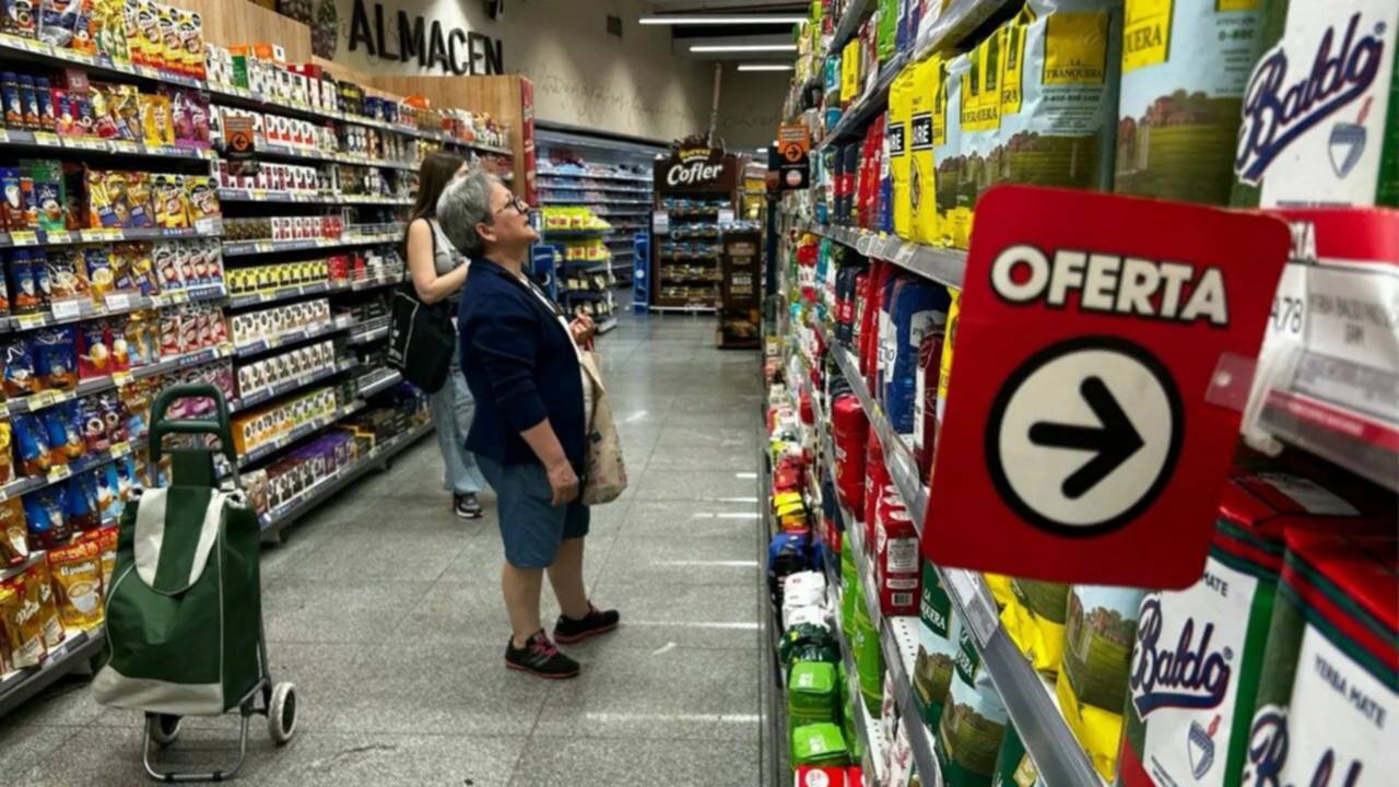 Inflación oficial: los precios subieron 2,5% en noviembre y acumulan 27,9% en lo que va del año