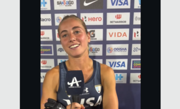 Otra bahiense debutó en Las Leonas, en el empate con bonus ante Alemania