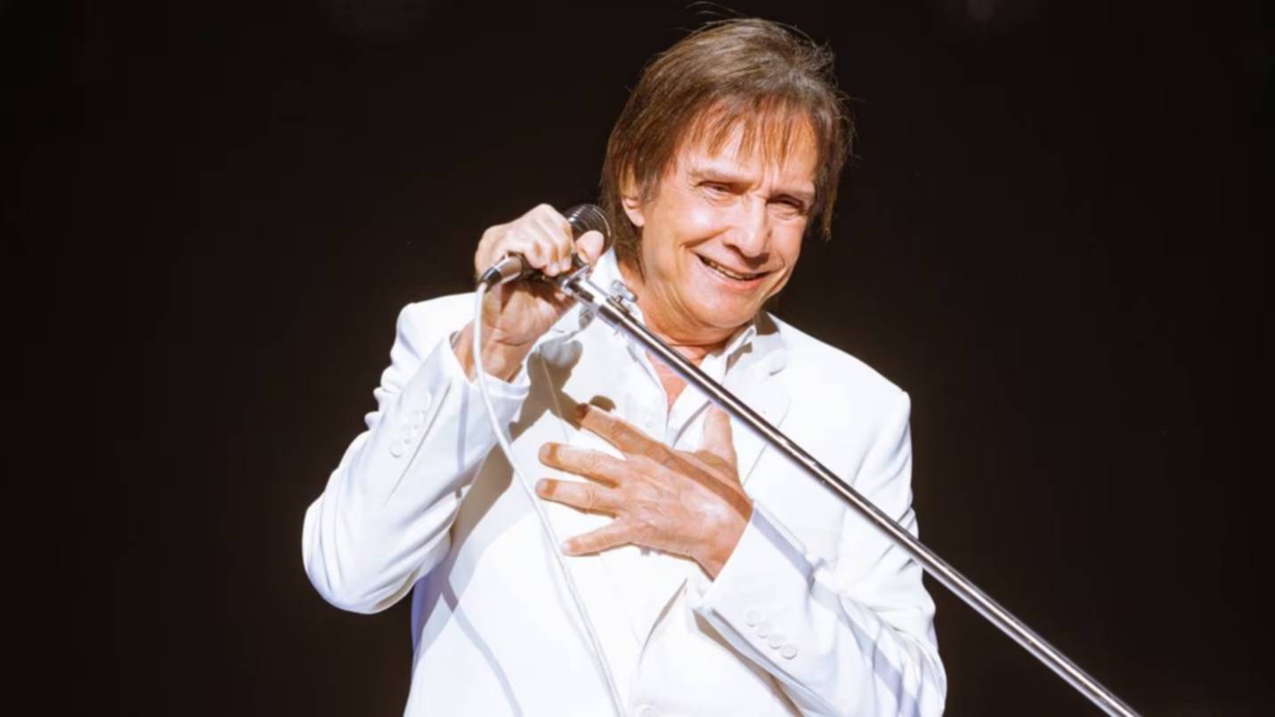 Roberto Carlos sufrió un accidente con su Cadillac durante la grabación de un programa de TV