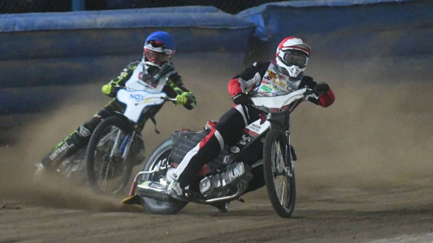 Albín se quedó con la primera del Internacional de Speedway y un extranjero no completó una vuelta