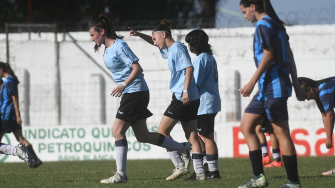 Femenino: el seleccionado de la Liga del Sur volvió a golear y sigue imparable