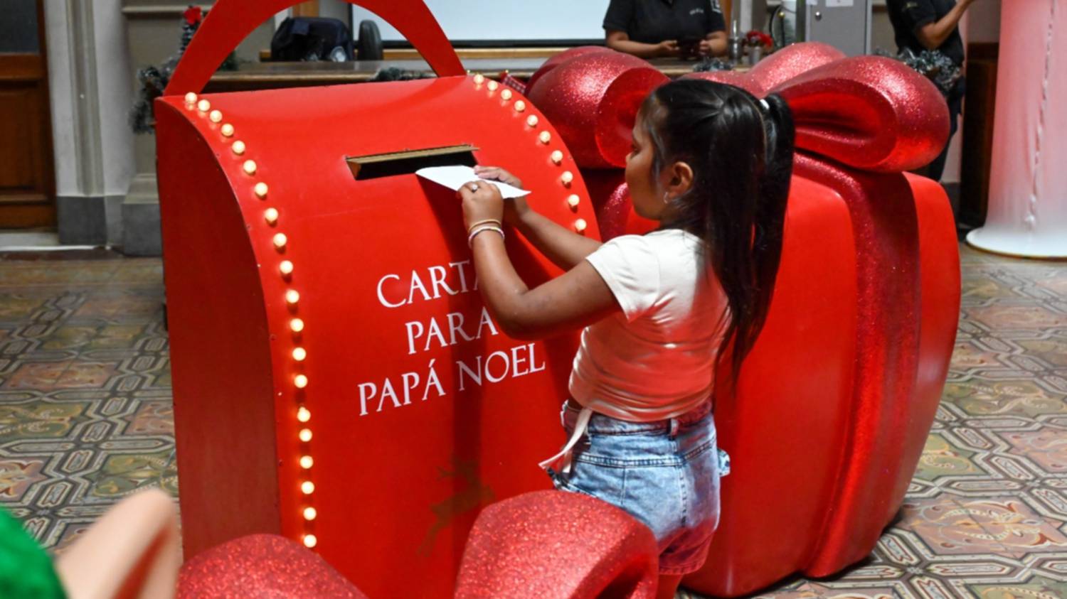 Navidad Ciudad Puerto – Papá Noel llega al palacio municipal