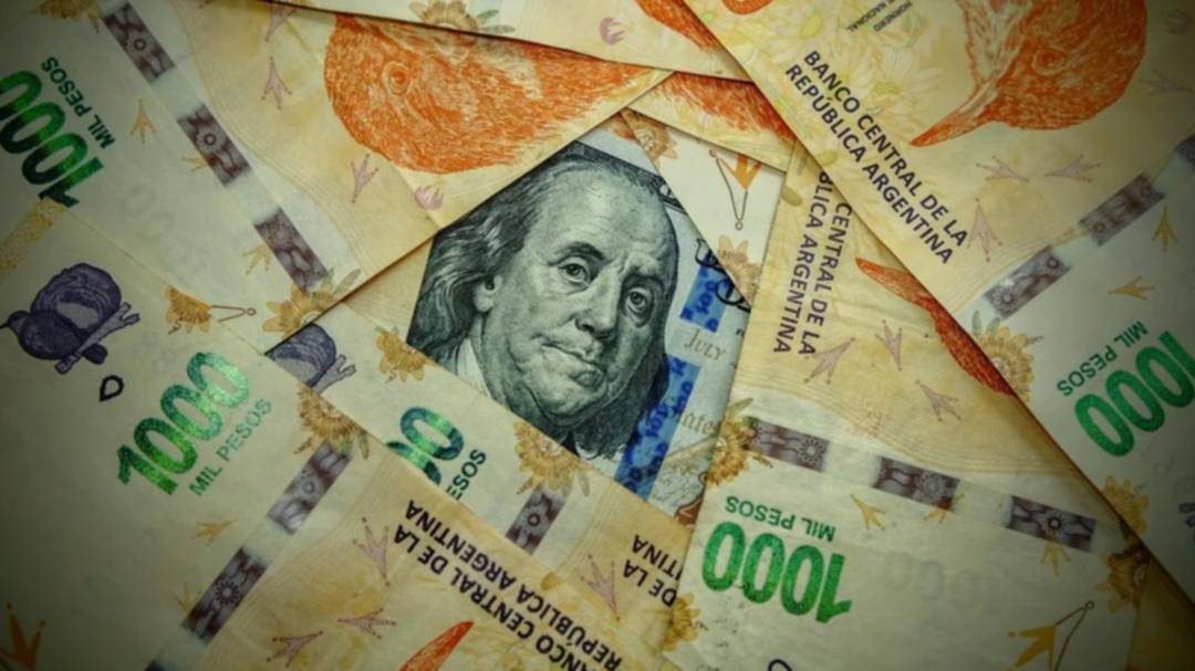 Dólar 2026: proyectan que el techo de la banda cambiaria podría rozar los $2.000