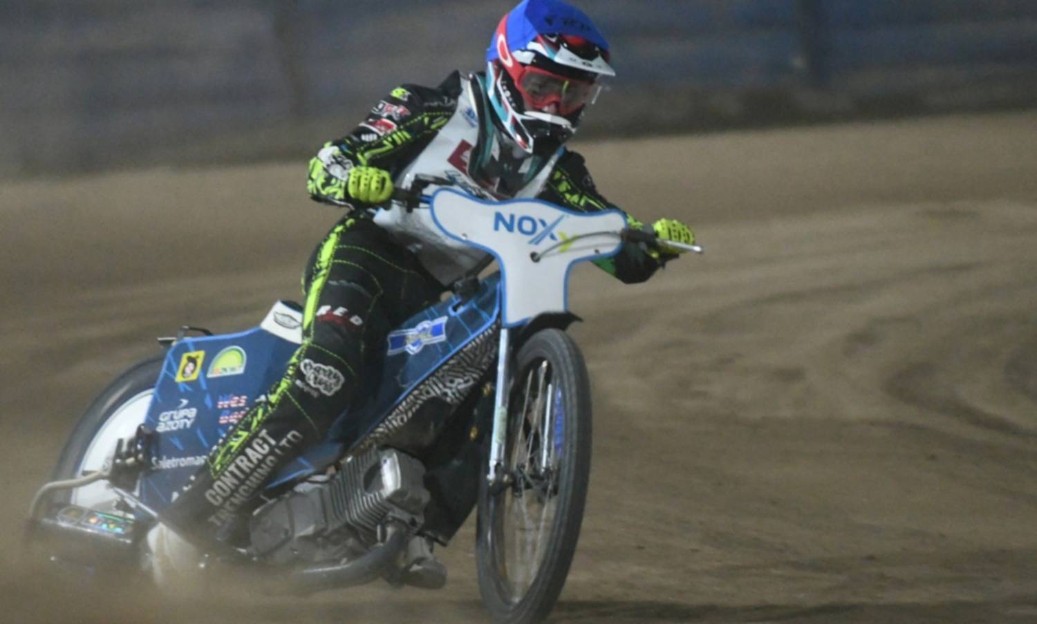 Speedway: el inglés Drew Kemp avanzó un lugar y ganó la final del 500 en Daireaux