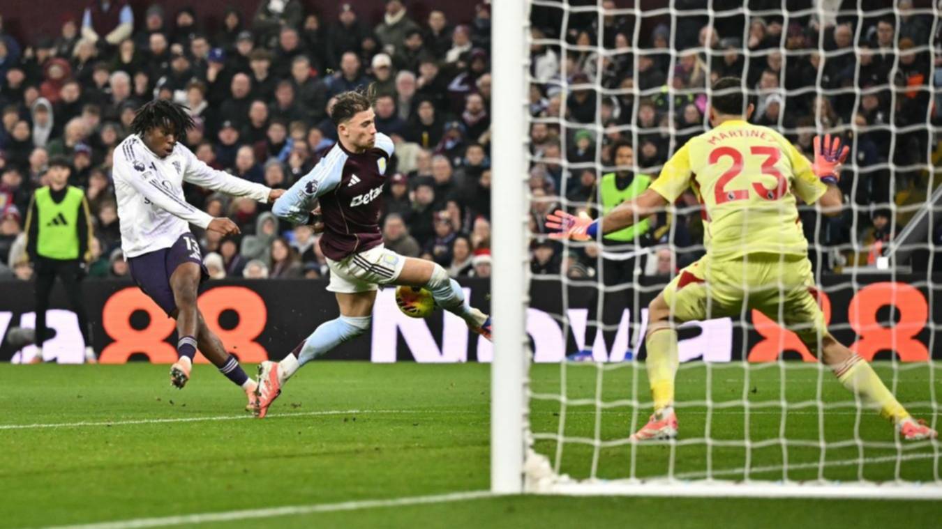 El Aston Villa del "Dibu" Martínez alcanzó una marca histórica de 111 años de vigencia